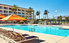 Doubletree By Hilton Golf Resort Palm Springs